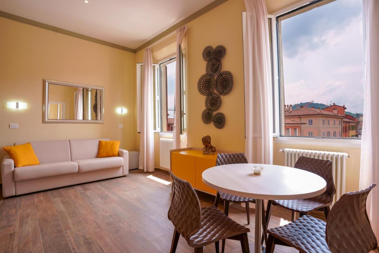 Bed and Breakfast Attico Di Via D'Azeglio Boloňa Exteriér fotografie