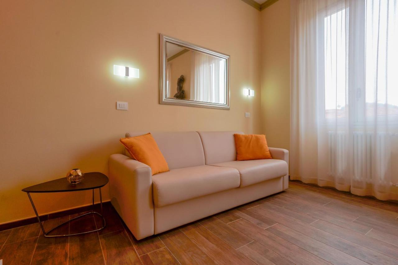 Bed and Breakfast Attico Di Via D'Azeglio Boloňa Exteriér fotografie
