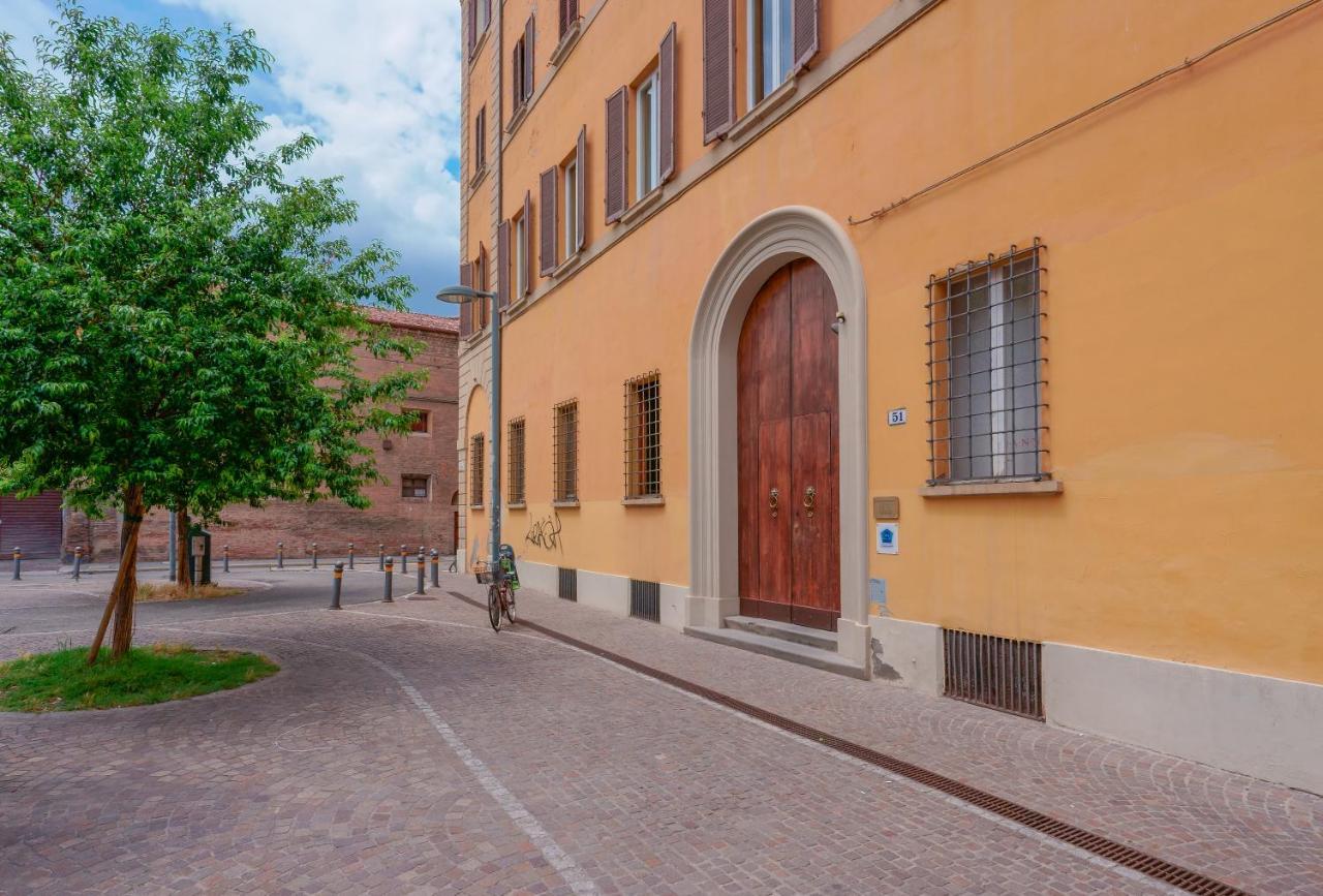 Bed and Breakfast Attico Di Via D'Azeglio Boloňa Exteriér fotografie